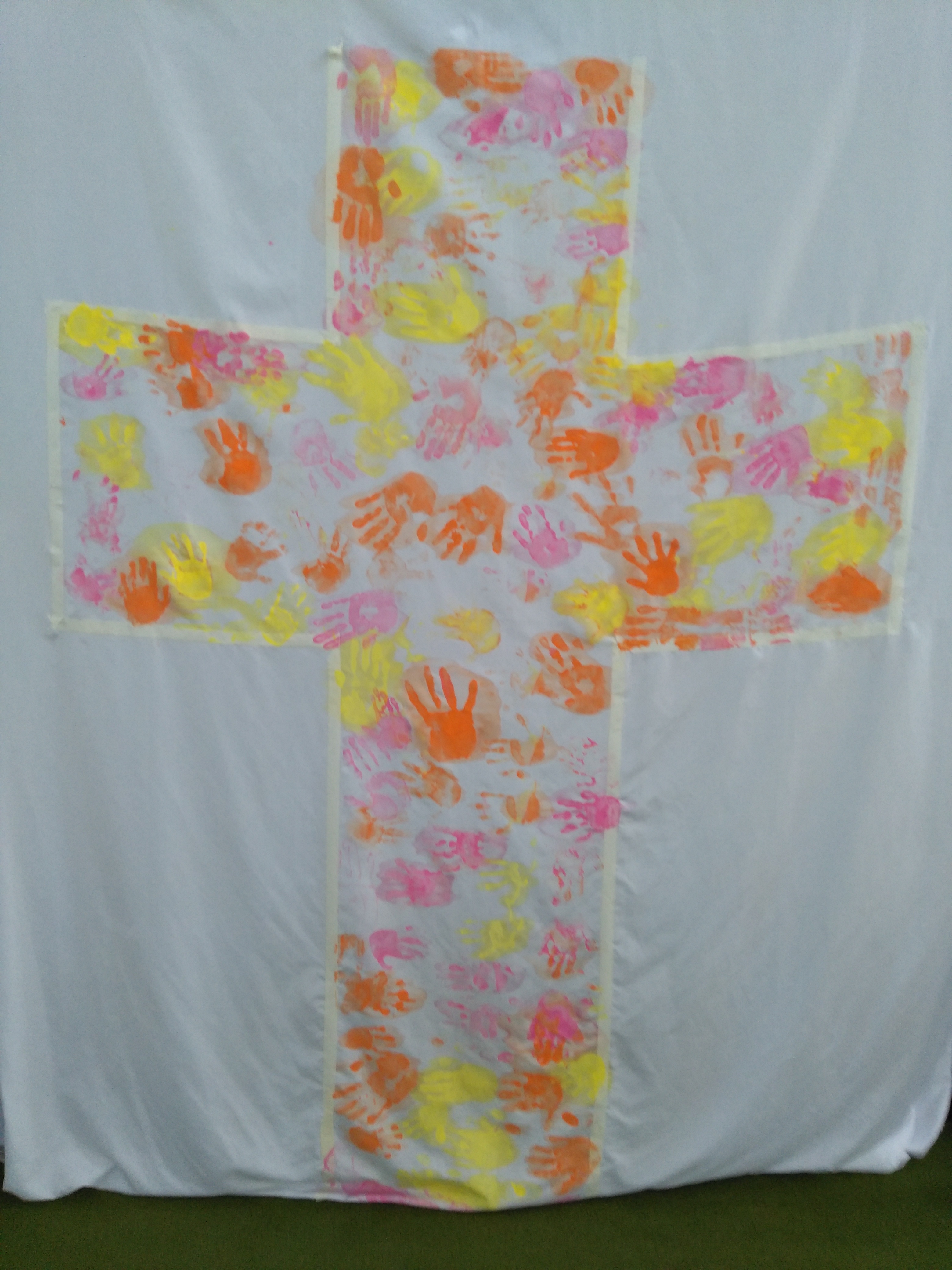 Messy Church Hands Cross